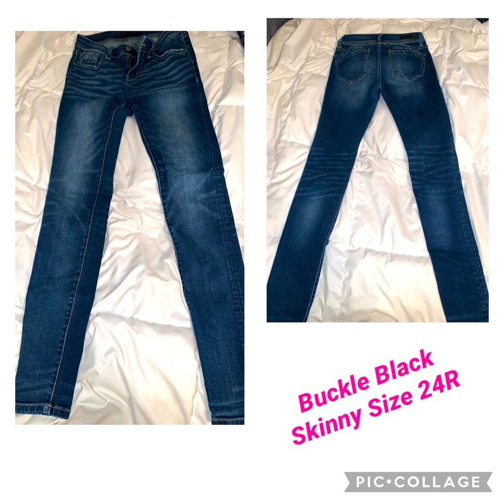 Buckle Black MidRise Skinny